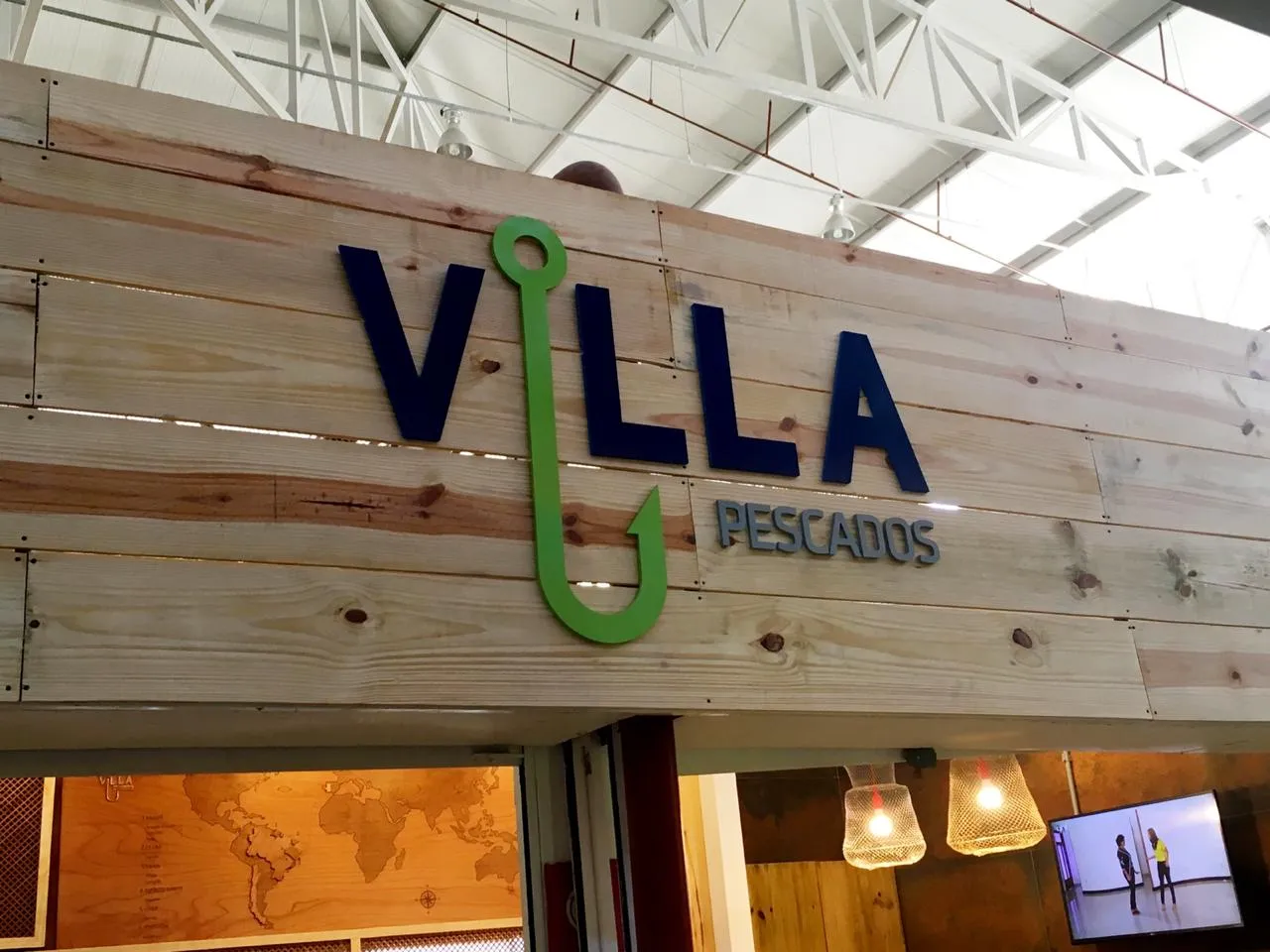 Luminoso em ACM Vazado